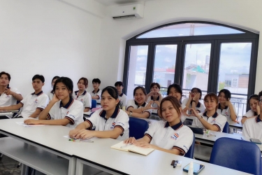 TUYỂN DỤNG NHÂN VIÊN QUẢN SINH